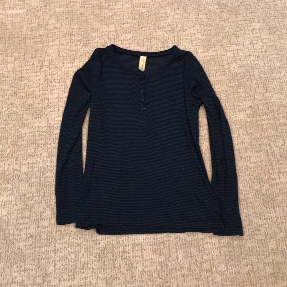 Allison Joy size M t-shirt